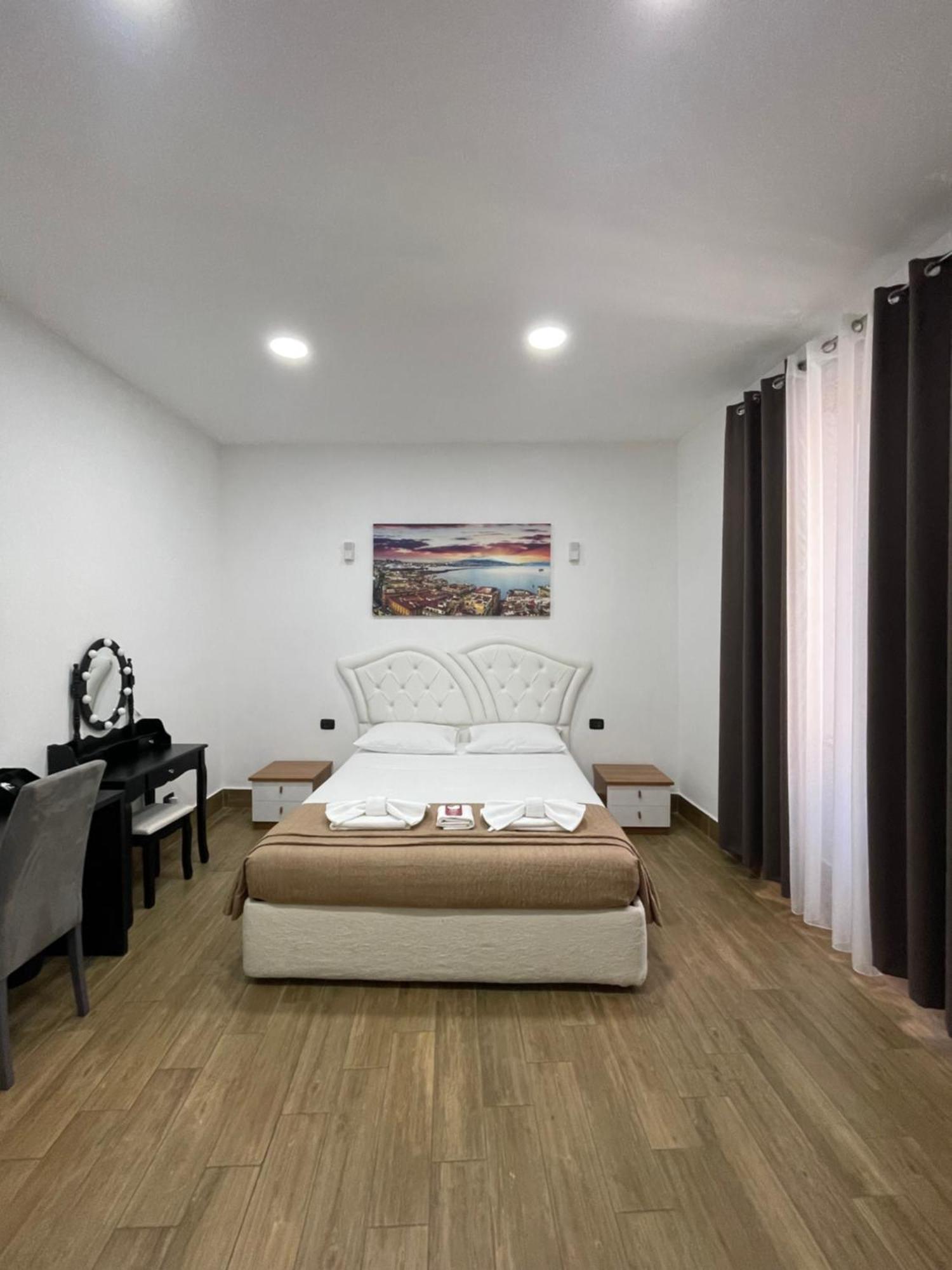 Apartamento Beb Sott O Pont Napoli Exterior foto
